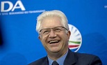 Premier Alan Winde says South Africa can’t afford to go back into ...