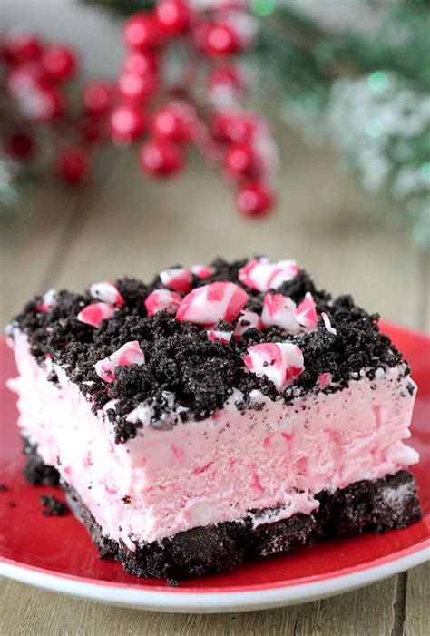 Easy Frozen Peppermint Dessert Quick And Easy Holiday Treat Peppermint Dessert Christmas