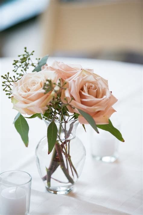 Simple Blush Rose Flower Arrangement Sara Wight Photography