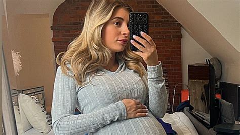 Pregnant Dani Dyer Shows Off Growing Bump In Figure Hugging Dress The