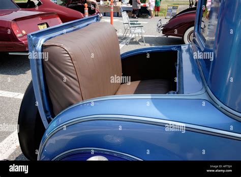 Rumble Seat on old American Car Stock Photo - Alamy