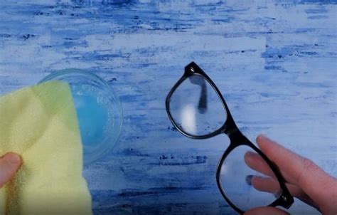 Tired Of Scratches On Your Eyeglasses Here Are 10 Cool Ways To Remove Them For Good How To