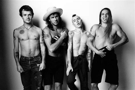 Red Hot Chili Peppers Drie Pond Aan Lul En Ballen OOR