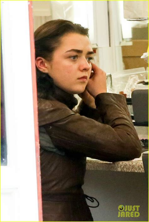 Maisie Williams Gets Ready For Combat On The Set Of Game Of Thrones