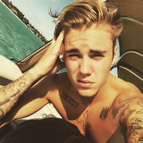 Justin Bieber Goes Naked While Vacationing In Bora Bora