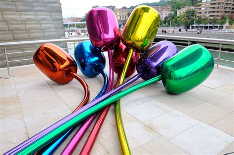 Jeff koons emerged in the 1980s as an innovative sculptor of exquisitely crafted objects, which quickly became icons of art history, the primary example of which is rabbit, 1986. Jeff Koons' Gift To Paris Sparks Controversy | FIB