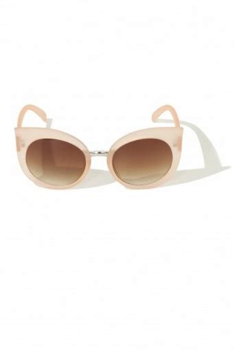 Quay Australia Dream Of Me Nude Round Cat Eye Sunglasses Retro Style