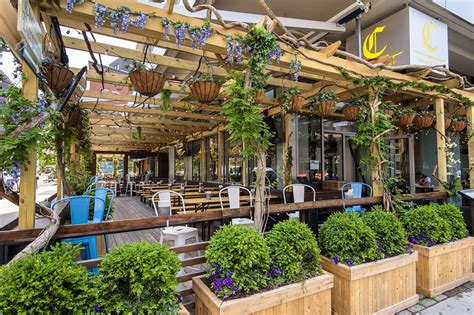 When the weather's warm, why waste your time indoors? Pin by Joanna Jean on NYC To Do List! | Beer garden ...