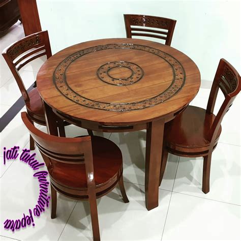 ✓ meja makan adalah tempat terbaik untuk menikmati momen kebersamaan bersama keluarga dan teman. Meja Makan Bulat Kayu Jati - Jati Tukul Furniture Jepara ...
