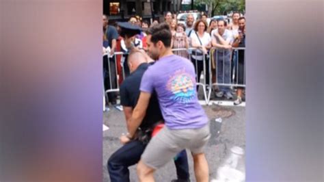 Police Officer Made Famous By Gay Pride Twerking Dies From 9 11 Related Cancer Metro News