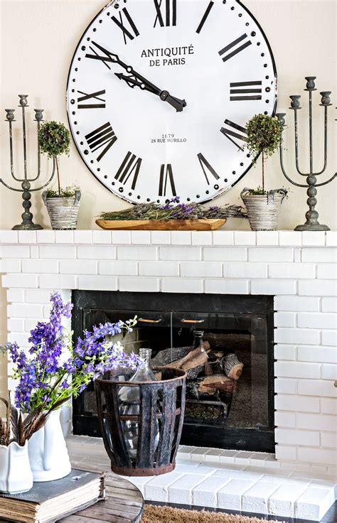 Although, with young and wild little boys at home, i learned how to be creative with nonbreakable. How to Decorate a Mantel Like a Pro! Easy styling tips ...