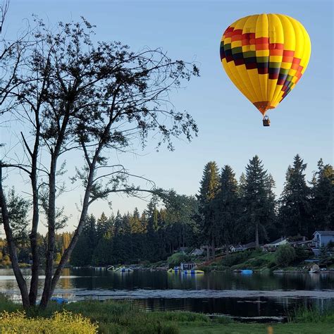Over The Rainbow Hot Air Balloon Rides Outdoor Activities Begin At Bothell