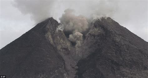 Images Of Fleeing Villagers As Indonesian Volcano Mount Merapi Erupts