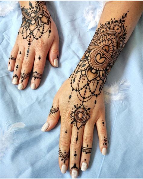 Beautiful Henna Idea Hand Henna Tattoos Hand Tattoos