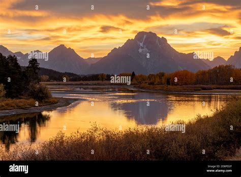 Sunset Oxbow Bend Grand Teton National Park Wy Usa By Dominique