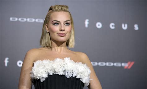‘suicide Squad Margot Robbie Was Petrified Of Jared Leto