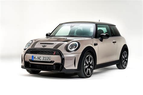 2022 Mini Cooper Hardtop Review Trims Specs Price New Interior