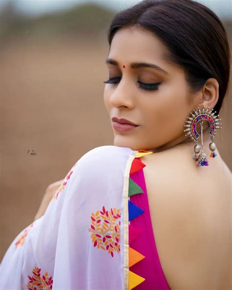 Rashmi Gautam Colorful Looks In White Saree Telugu Rajyam Photos