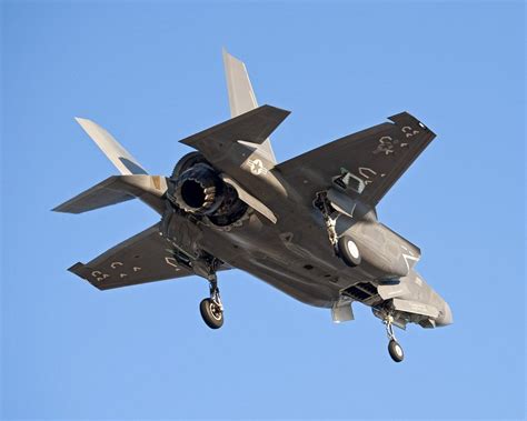 F35 Stovl Preparing For Landinggotta Love All The Vectoring Thruster