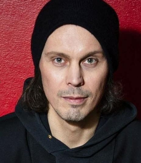 Pin By Nicole Ashmoore On Him Ville Valo Him Ville Valo Ville