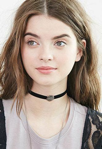 Chokers are all the rage nowadays and the perfect complement to necks of all sizes seems to be a snugly settled choker. Sunburst Charm and Tattoo Choker Set | Forever 21 - 1000134195 #elegant | Chokers, Tattoo choker ...