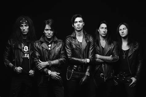 How did bvb all meet and come together, it seems the band has a little history with members coming and. Are Black Veil Brides 'the future of metal' or just a ...