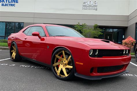 Dodge Challenger Hellcat Red Forgiato N 2 Wheel Front