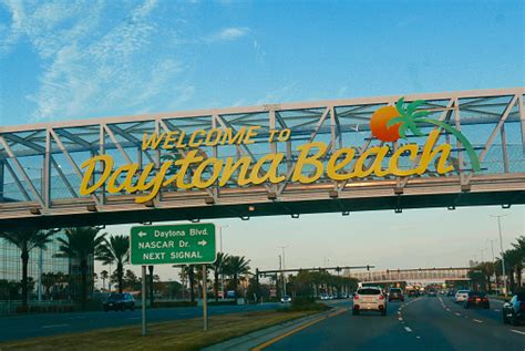 Welcome To Daytona Beach Sign Stock Photo Download Image Now Istock