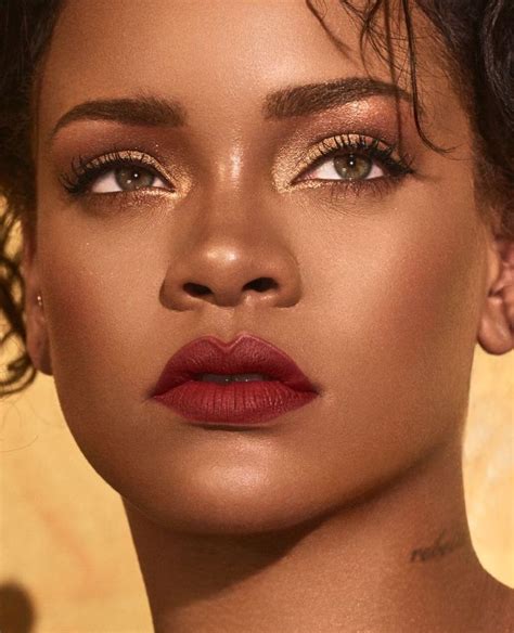 Pin By A On Makeup Rihanna Makeup Rihanna Looks Rihanna Style
