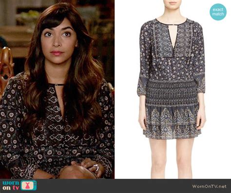 Wornontv Ceces Printed Keyhole Dress On New Girl Hannah Simone Clothes And Wardrobe From Tv