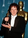 Geoffrey Rush holding Oscar | Best actor oscar, Best actor, Oscar films