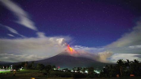4 Lava Fountains Spout From Mayon On Sunday Inquirer News