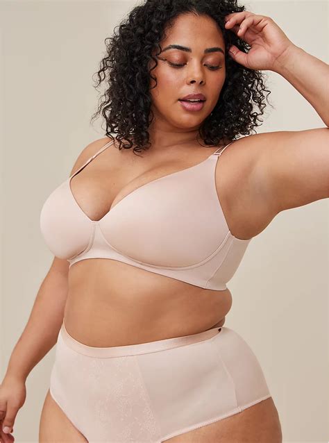Wire Free Plunge Lightly Lined Smooth 360° Back Smoothing™ Bra Bra Matches Fashion Intimate Bras