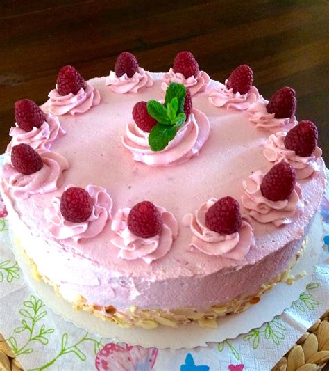 Pizza, eis und kuchen während einer diät. Schoko-Himbeer-Frischkäse-Sahne-Torte | Schoko, Himbeeren ...