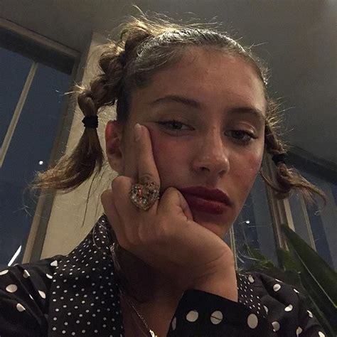 Iris Law Lirisaw Instagram Photos And Videos Beauty Pretty Face