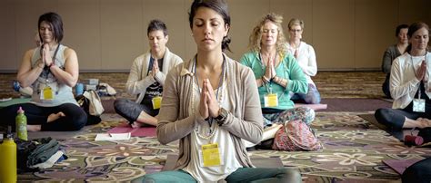 8 great meditation teachers you should know declutter the mind