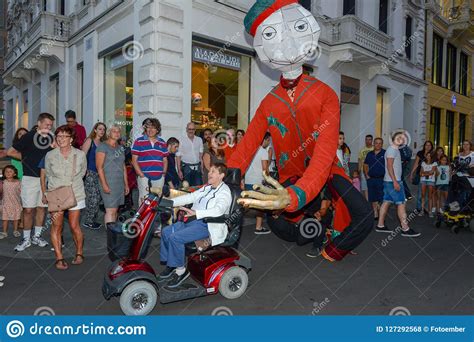 Giant Puppets Comedians Caramantran At Buskers Festival In Lugano