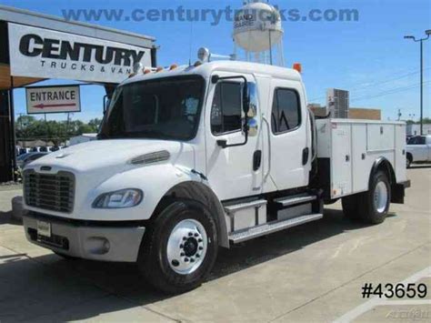 Freightliner M2 2012 Utility Service Trucks