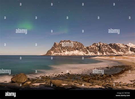 Lofoten Northern Lights Hi Res Stock Photography And Images Alamy