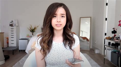 Pokimane S Apology Video Splits Twitch Streamers And Youtubers Resetera