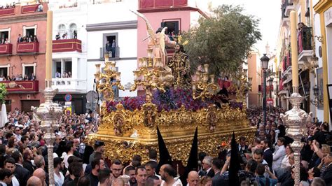 Jueves Santo En Sevilla Horarios E Itinerarios De Las Procesiones De Semana Santa