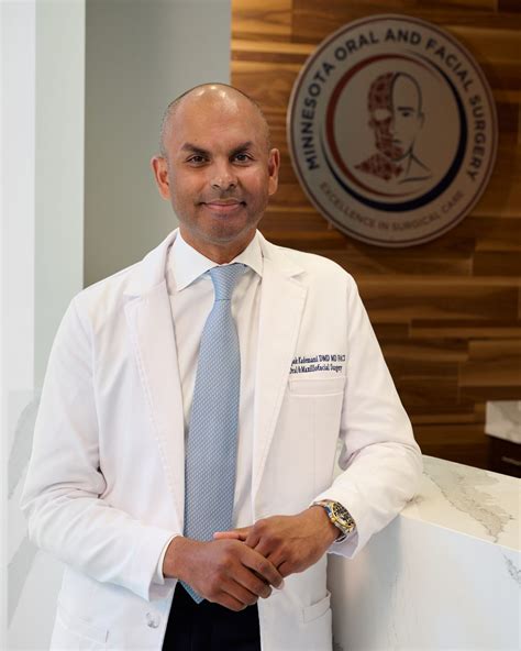 Meet Dr Deepak Kademani DMD MD FACS Minneapolis Oral Surgeons Minnesota Oral Facial