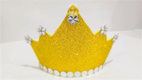 How To Make A Beautiful Queen Crown From Glitter Paper Youtube