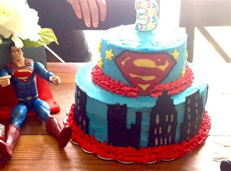 Subscribe for new cakes every tuesday and friday! Superman Cake (Only Buttercream Frosting) - CakeCentral.com