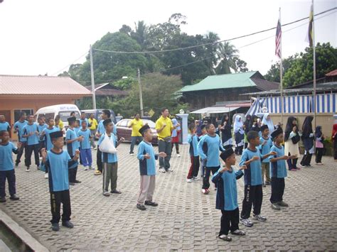 Pertubuhan kebajikan anak yatim islam batu pahat (pkayi) 180 jalan kluang, 83000 batu pahat, johor tel. RUMAH ANAK-ANAK YATIM DAN WARGA MISKIN BAIT AL-AMIN PARIT ...
