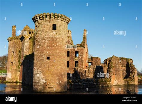 Caerlaverock Castle Dumfries And Galloway Scotland Stock Photo Alamy