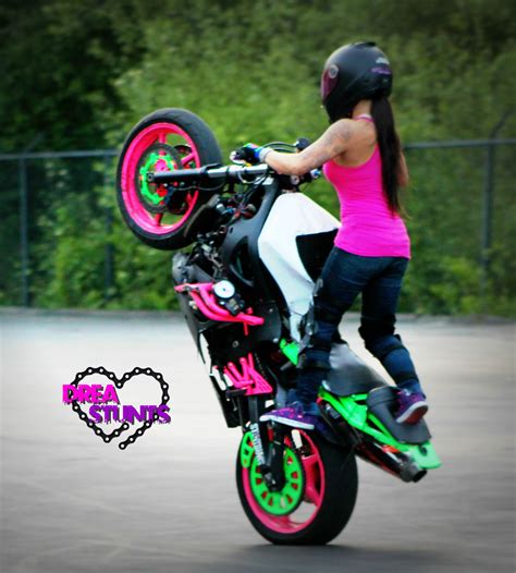 Female Stunt Rider Motorcycle Girl Bikes Girls Bike Ride