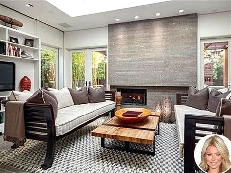 Kelly Ripa And Mark Consuelos List Nyc Penthouse Living Room Designs