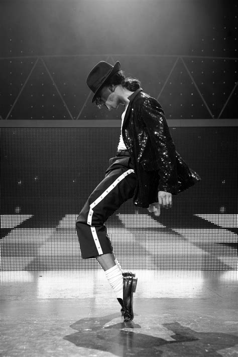 Michael Jackson Dance Pose Wallpaperuse