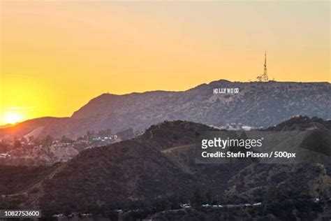 Hollywood Sign Sunrise Photos And Premium High Res Pictures Getty Images